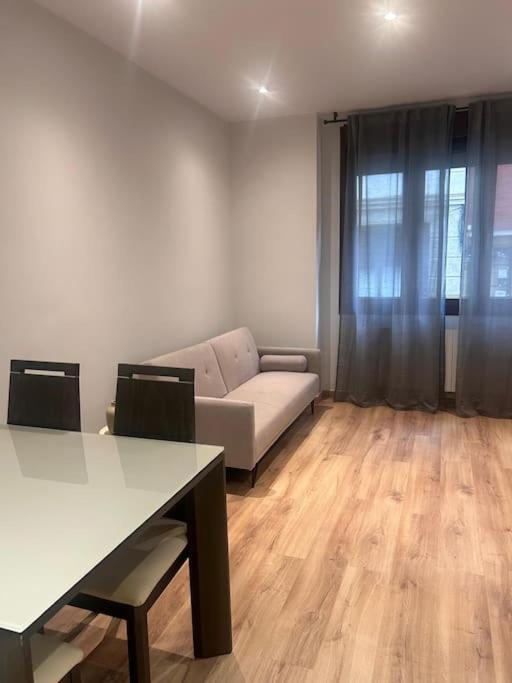 Coqueto Cerca Del Casco Viejo Con Garaje Gratis Apartment *